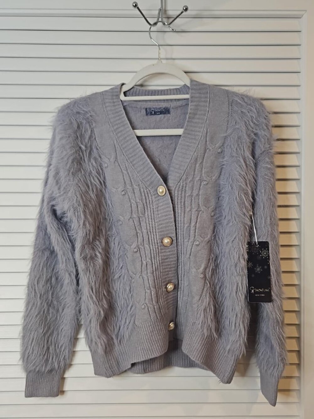 Snowflake Gray Fuzzy Cardigan Sweater – New With Tags